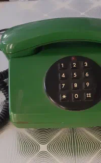 تلفن قدیمی