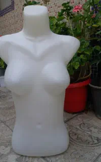 ۸ عدد مانکن زنانه درحد نو و بسیار با دوام