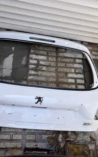 صندوق عقب  ۲۰۶