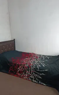 تخت یکنفره بدنه فلز
