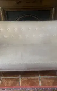 مبل سه نفره