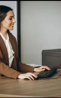 استخدام کارمند کافی نت و خدمات کامپیوتری