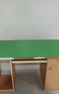 میز تحریر و کامیپوتر