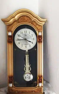 ساعت دیواری
