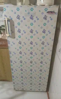 یخچال آزمایش