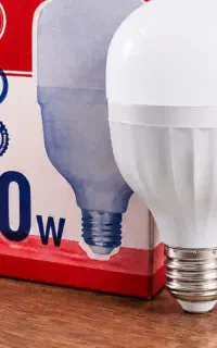 لامپ ۵۰ وات