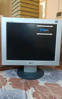 مانیتور در حد نو