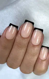 خدمات تخصصی ناخن