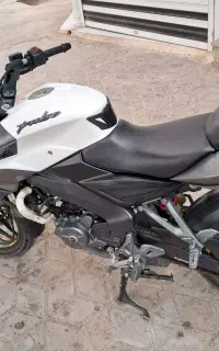 پالس ns 200 مزایده ۹۸