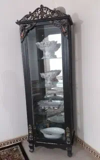 بوفه و زیر تلویزیون سالم