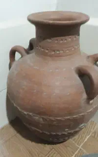 کوزه یا خمره قدیمی.قدمت زیاده