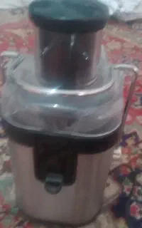 دستگاه آبمیوه گیر کاملا سالم خارجی  دروازه نارون