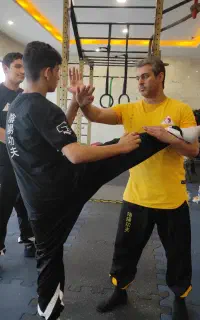 آموزش دفاع شخصی کاربردی