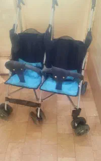 کالسکه دوقلو