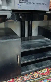 میزتلوزیون و منقل گازی