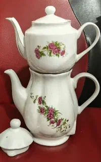 ظروف چینی گل سرخی