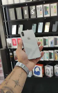 ایفون x256