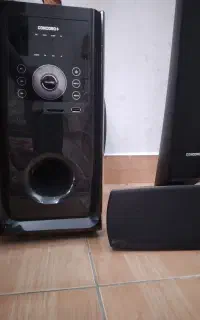 اسپیکر خانگی