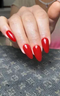 کاشت و اموزش ناخن با قیمت اقتصادی