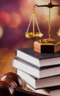 وکیل پایه یک دادگستری مشاوره رایگان