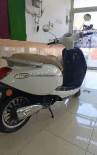 موتور سیکلت وسپا ۱۵۰سی سی