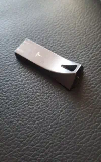 فلش ۱۲۸ گیگابایت