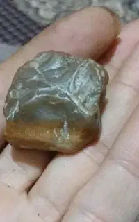سنگ عقیق عسلی