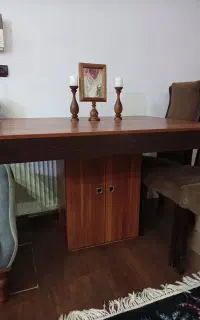 میز ناهار خوری چهار نفره با سه عدد صندلی