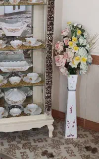 گل و گلدان