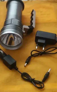 چراغ قوه شارژی همه کاره