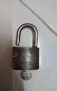 قفل با کلید