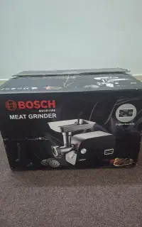 چرخ گوشت BOSCH در حد نو ۳ بار استفاده شده ۱۰ تومن