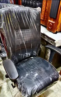 فروش‌انواع میز صندلی اداری کیفیت درجه یک