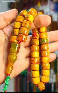 تسبیح کهربا پرچمی