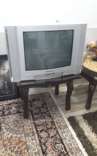 تلوزیون رنگی ۲۱ اینج پاناسونیک با کنترل