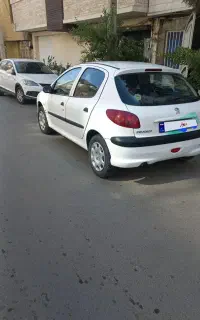 ۲۰۶