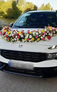 گل آرایی ماشین عروس و دسته گل
