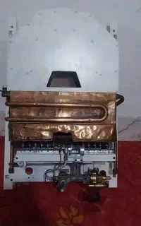 آبگرمکن دیواری ۱۸ لیتری