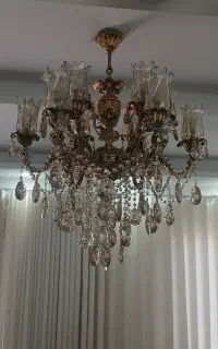 لوستر و کنار سالونی