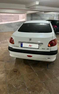 ۲۰۶ اس دی وی۸ کم کار آس