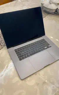 مک بوک پرو ۲۰۱۹ core i9/64/1TB