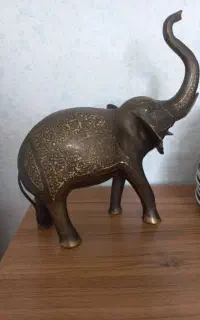 فیل برنزی قلم کاری