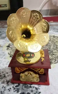 یک عدد گرامافون