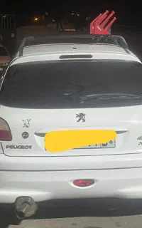 چراغ بالا سفید