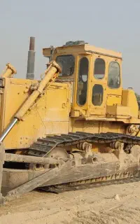 بلدوزر 85کوماتسو آماده بکار در مناطق کنگان بوشهر