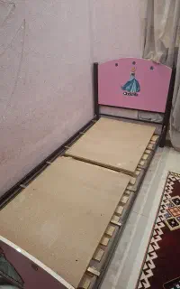 تخت یک نفره