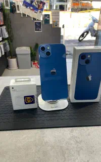 ip13normal همراه با آدابتور اورجینال