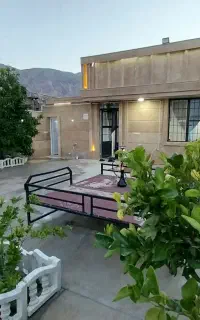 باغچه اختصاصی با استخر، فضایی دنج برای جشن ودورهمی