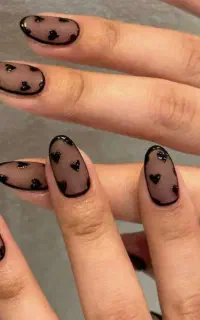 خدمات تخصصی کاشت و ژلیش ناخن (تخفیف ویژه)