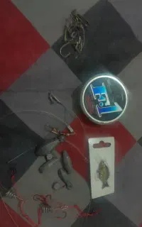 قلاب ماهیگیری و سورب و نخ